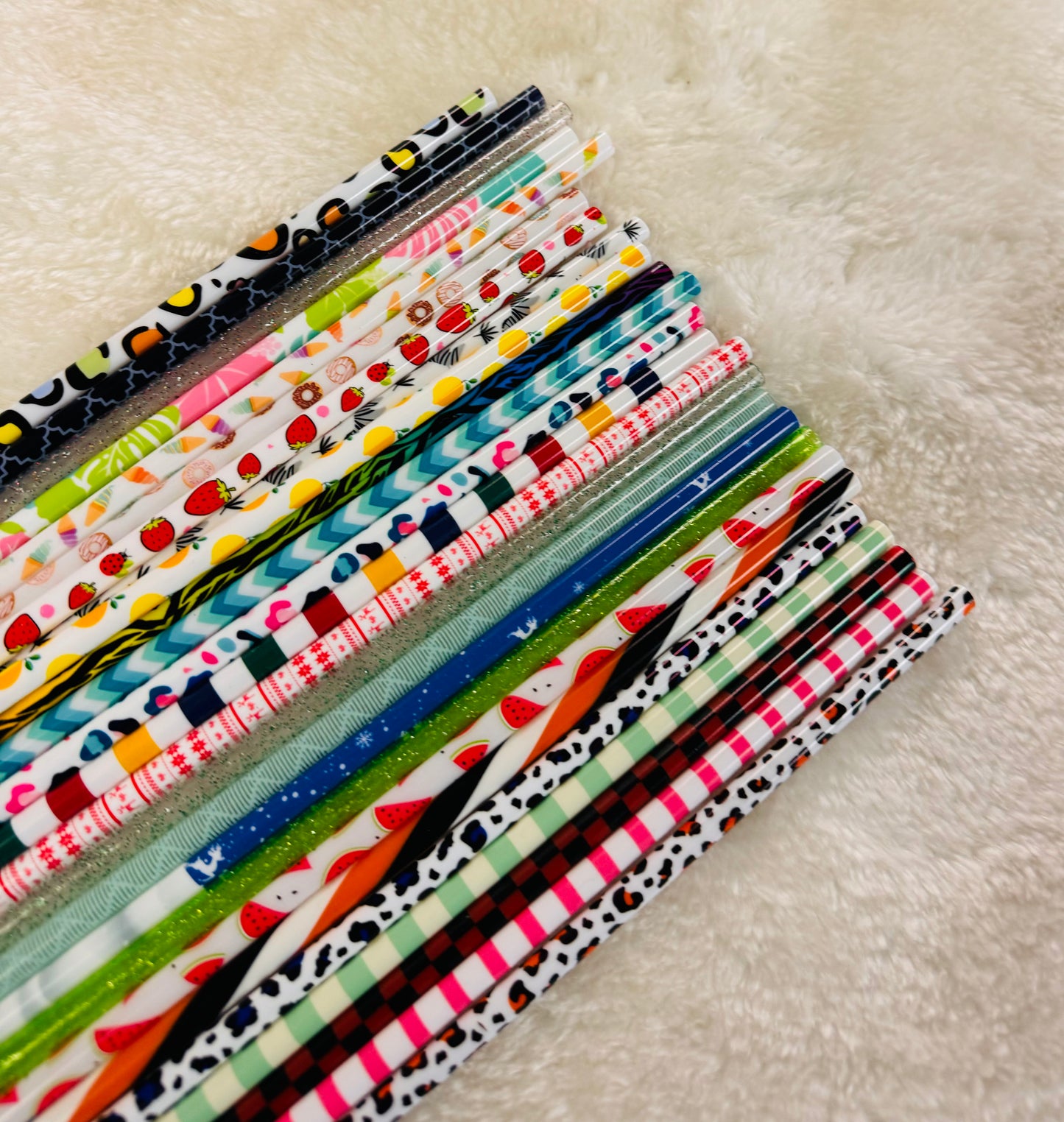 BLACK FRIDAY Pk 15 Mystery Box straws