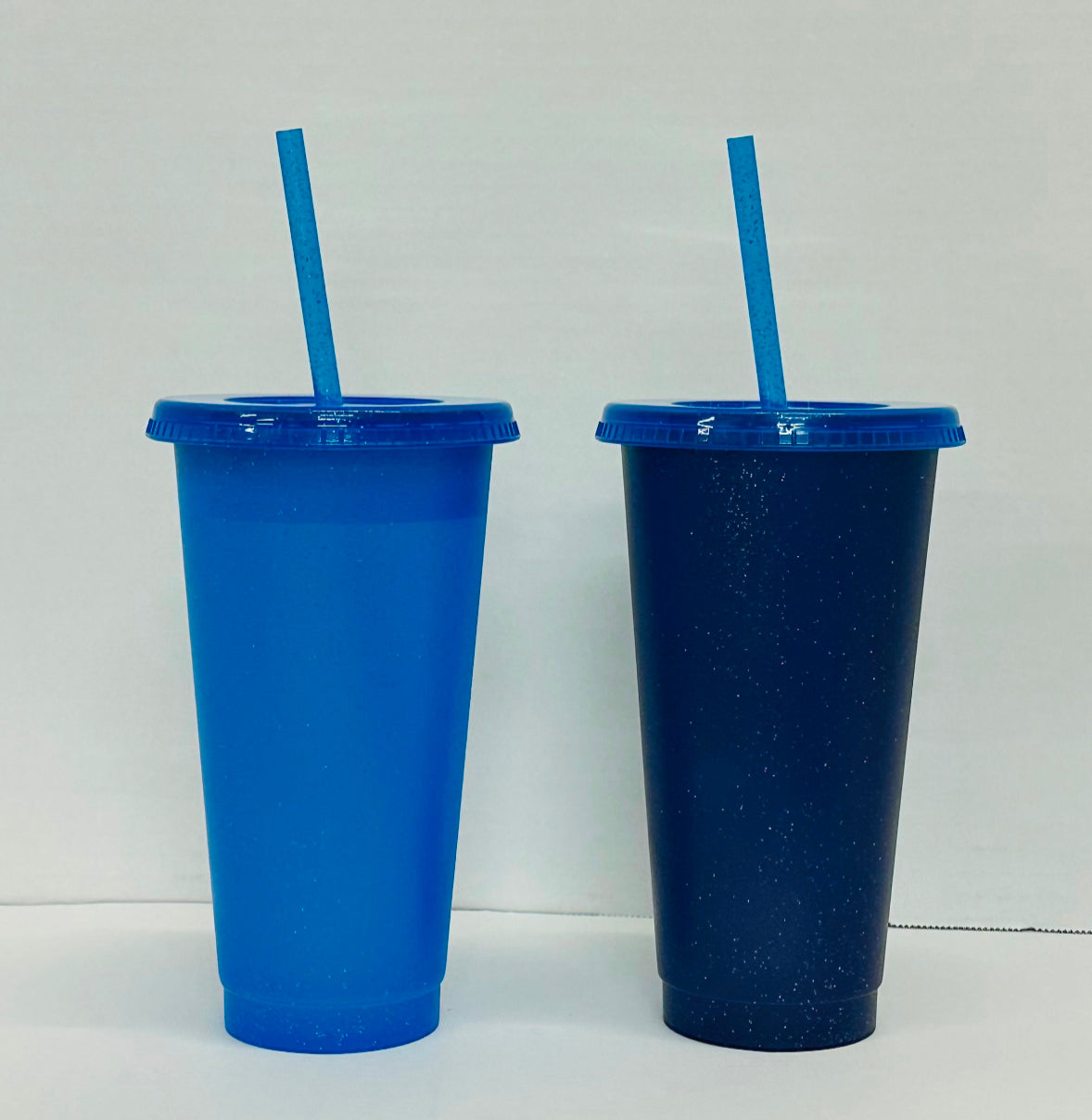 PK10 24oz Colour Changing Blue Glitter Cups