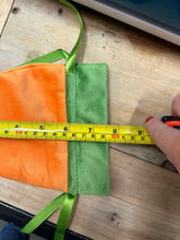 Load image into Gallery viewer, OFFER Carrot Bags

