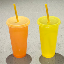 Load image into Gallery viewer, Changing Cold Glitter Colour Changing Cups
