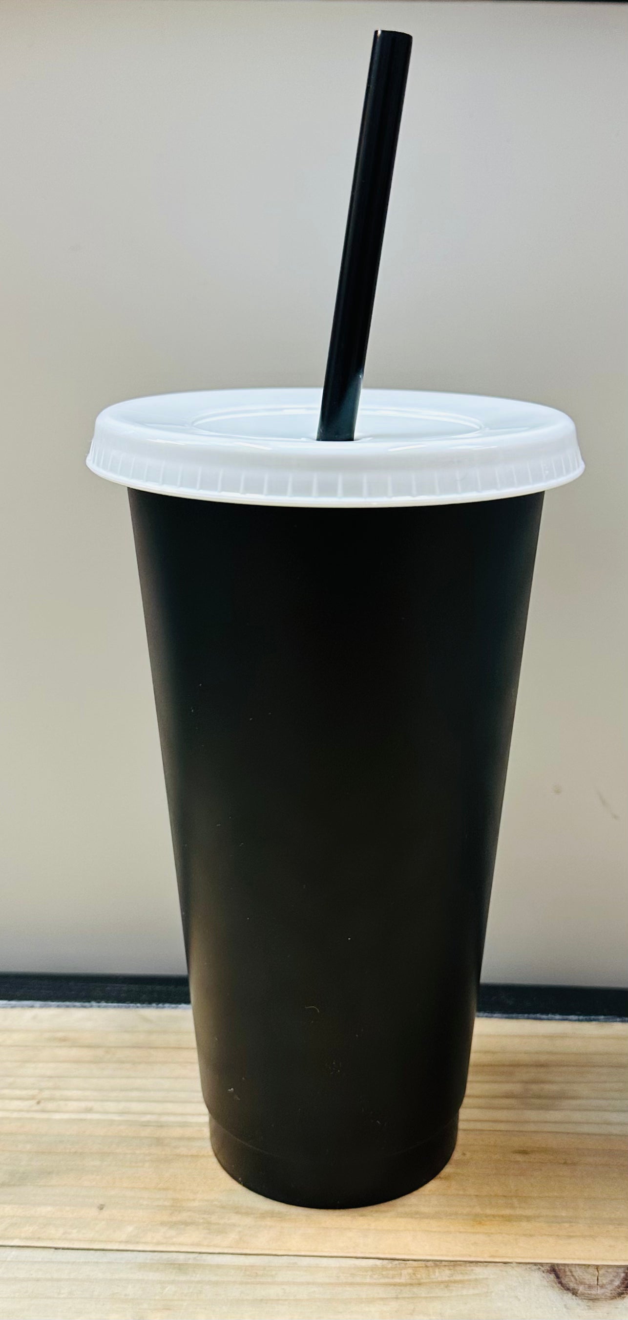 Black and White 24oz Cups