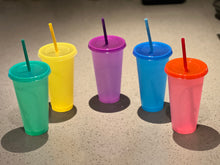 Load image into Gallery viewer, Changing Cold Glitter Colour Changing Cups

