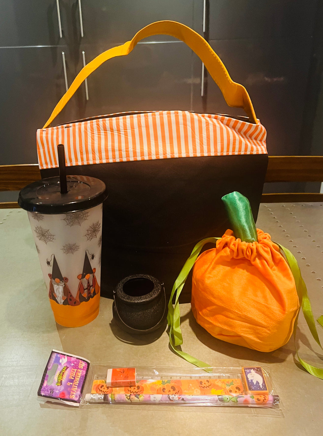 Black and Orange Bag Halloween Gift Set