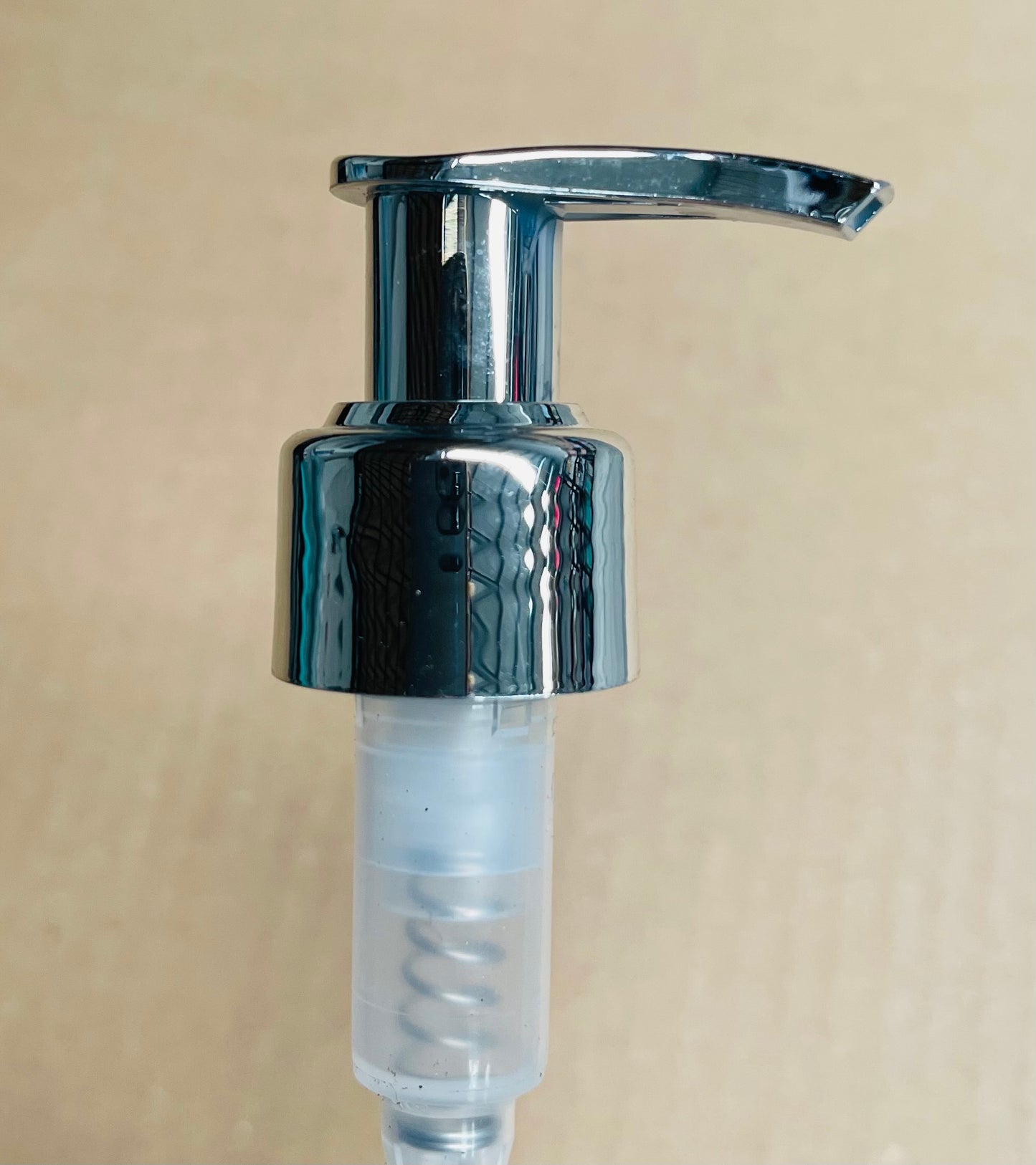 OFFER 500ML PET Shampoo Bottle White Bottle (choice of pump colour)